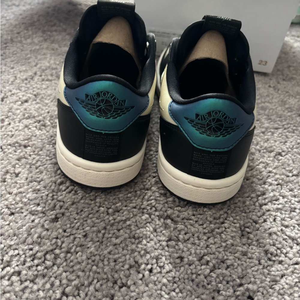 Jordan Women's Black and Cream Sneakers - Picture 3 of 5